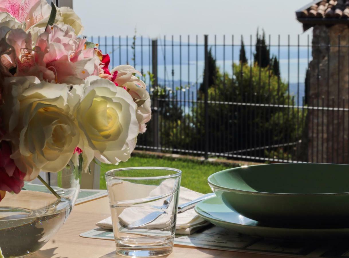 La Cornice Sul Garda - Your Home Villanuova sul clisi ภายนอก รูปภาพ